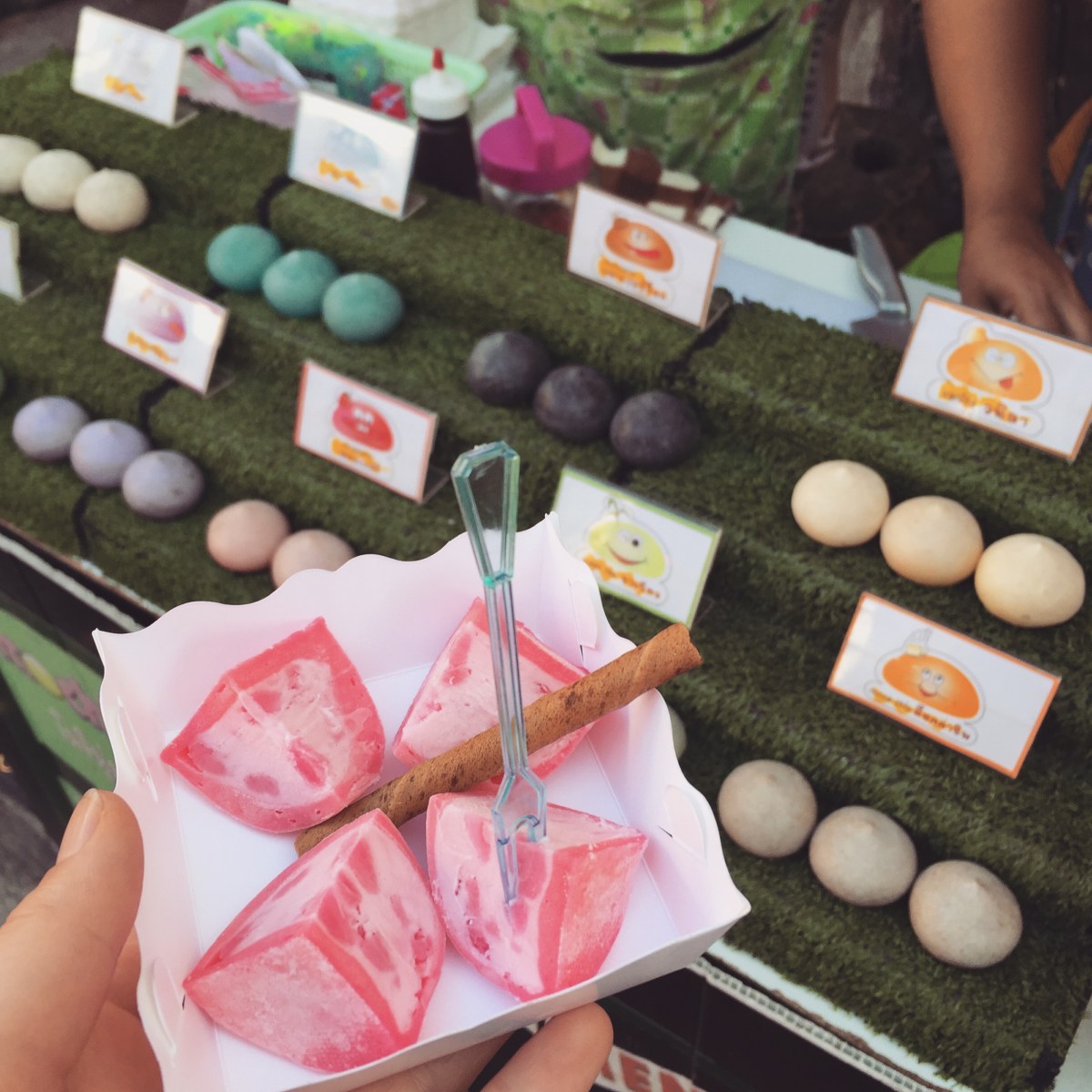 BBM KOREA | Amphawa, Thailand | Strawberry Mochi